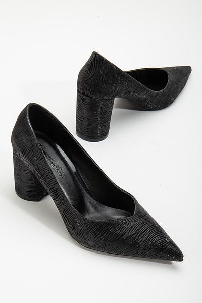 Dilimler Ayakkabı Symmetrical Cut Shiny Black Thick Heel Stiletto