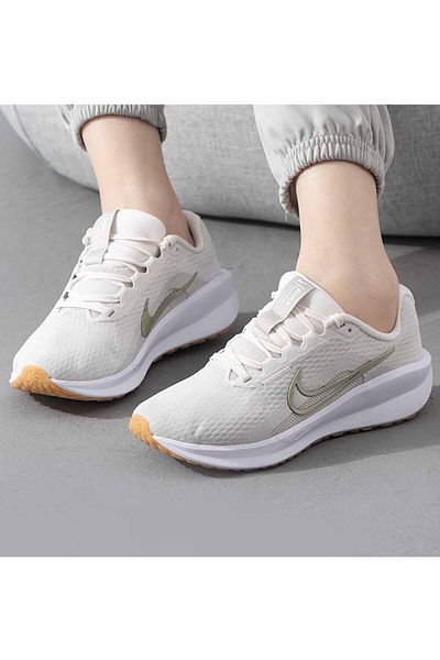 Nike أحذية رياضية كاجوال للسيدات