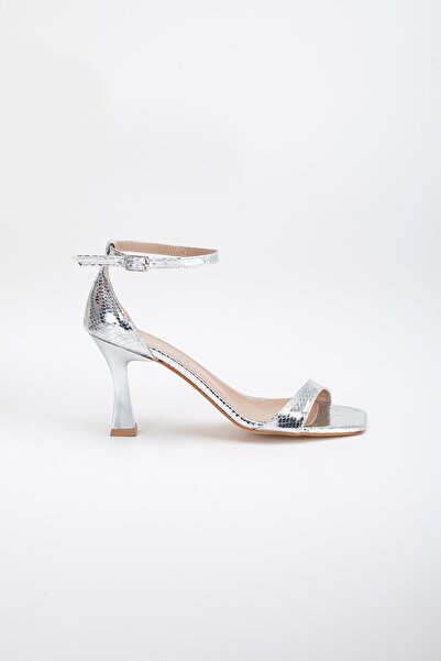 Dilimler Ayakkabı Large Size Single Strap Snake Printed Patent Leather Silver Women's Heeled Sandals