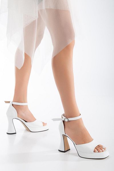 Dilimler Ayakkabı Χοντρό μονό λουρί Κύπελλο τακούνι Skin White Γυναικεία πέδιλα με τακούνι πλατφόρμας