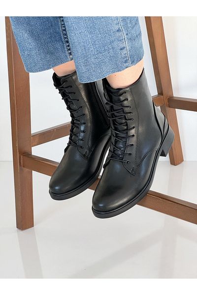 Cudo Black Classic Lace-Up Boots