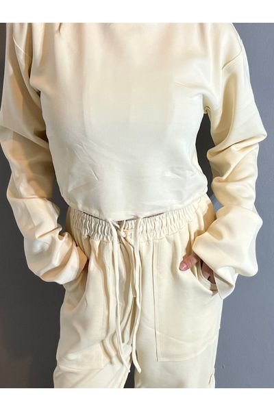 Valeur Street Sweatshirt and Jogger Cropped Lace Detailed Tracksuit Set