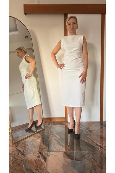 Dressi Drapeli beyaz elbise