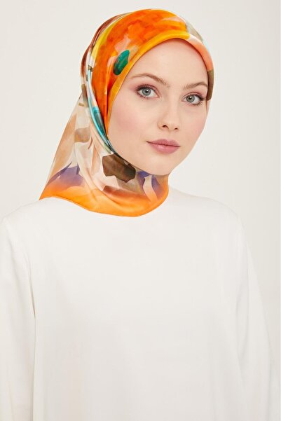 Armine Eșarfă din mătase Sura cu model de flori batik portocaliu 9103 - 80