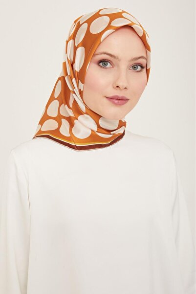Armine Оранжев и бял шал от коприна Sura с полка точки 9156 - 32