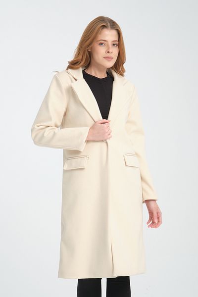 ZERTEX Cream Colored Women's Stamp Coat - Shoulder Padding and Fleet Pocket Detail