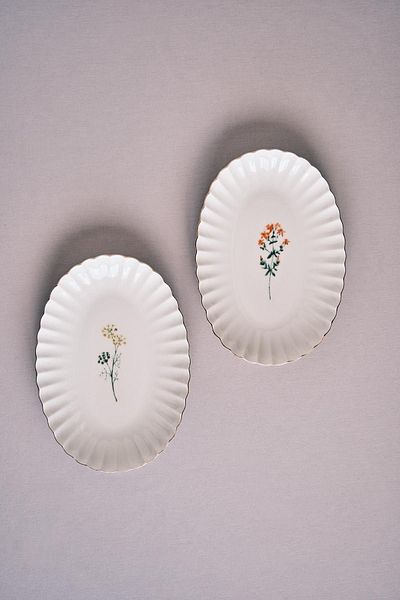 Kütahya Porselen Kutahya Porselen Tiny Miny Set of 2 Oval Plates, 24 cm – White with Gold Rim and Floral Design