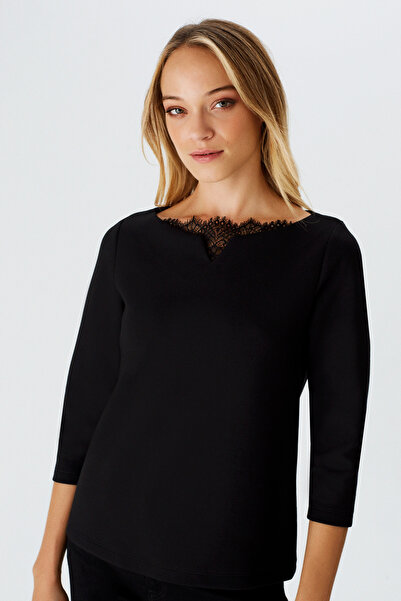 Naramaxx Kayık Yaka Dantelli Truvakar Kol Bluz