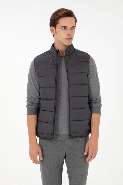 U.S. Polo Assn. Men's Anthracite Vest 50290714 -Vr006