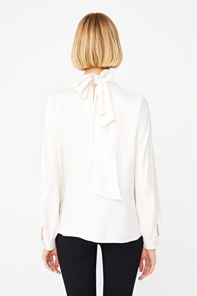 Naramaxx Yaka Burgu Detaylı Bluz