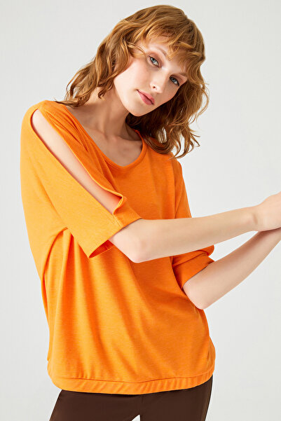 Naramaxx Kolu Yırtmaçlı Örme Bluz