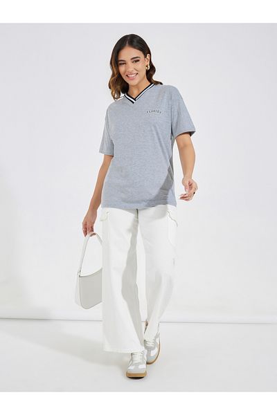 Styli Regular Fit Florida Print V Neck T-Shirt