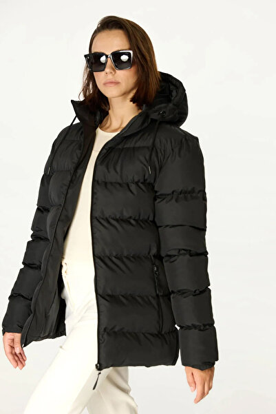 QAWWA Černý dámský kabát - nepromokavý a větruodolný, polstrovaný