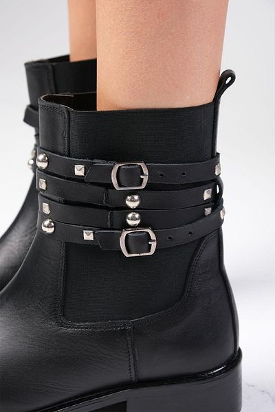 Mio Gusto Genuine Leather Black Color Blunt Toe Women's Elastic Biker Boots