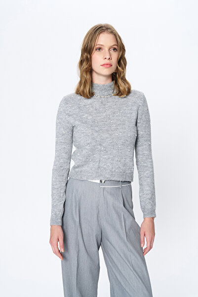 Quzu İnci Aksesuarlı Balıkçı Yaka Triko Gri
