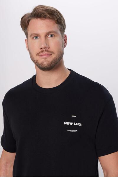 Tudors Ανδρικό μπλουζάκι Relax Fit Relax Fit 100% οργανικό βαμβάκι με απαλή υφή μαύρο μπλουζάκι με λαιμόκοψη