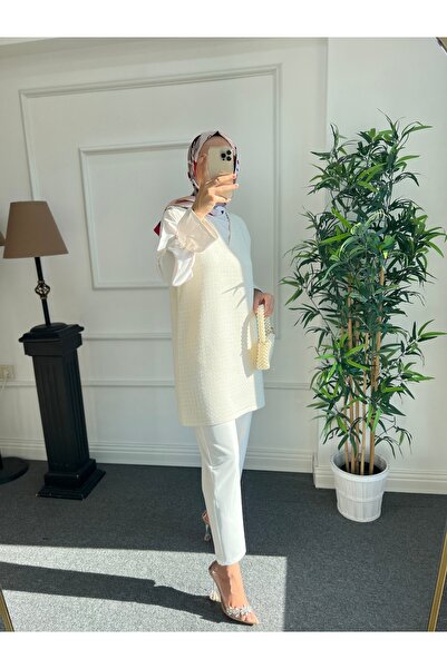 Nisa Nalbantoğlu Ecru Tweed Hijab Sweater