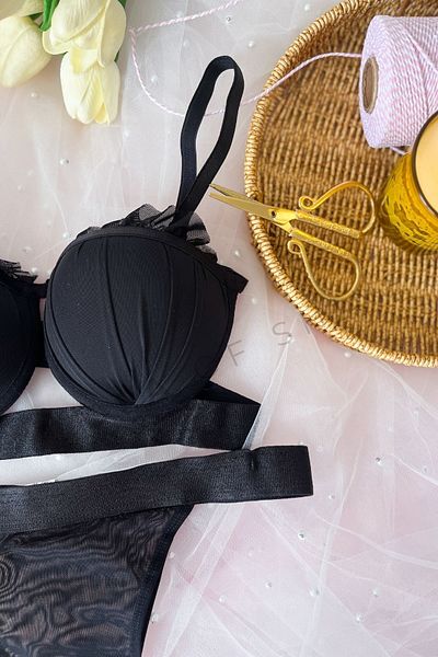 Lola Of Shine Σετ Grace O'Malley Lace Bralet και εσώρουχα