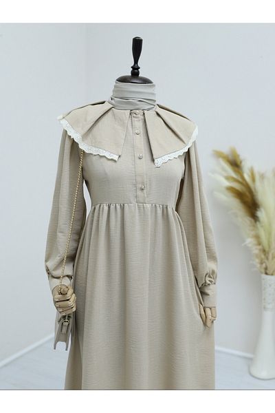 Modamorfo Nerzfarbenes Leinenkleid – Schürzenkragen, geraffter halber Knopf