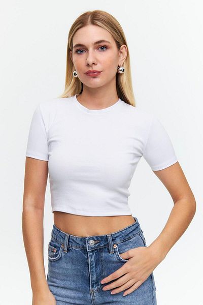 Tuba Butik Basic Crew Neck Short Sleeve White Women's Crop T-Shirt