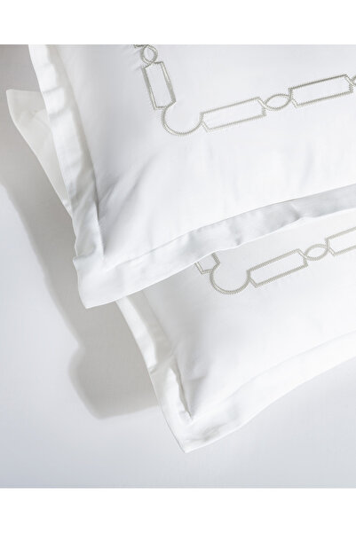 Madame Coco Embroidered Satin Duvet Cover Set for Lis Familiy - Yat Kolleksiyon