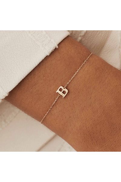 Isabel Bernard La Concorde 14 Karat Armband, Buchstabenschmuck
