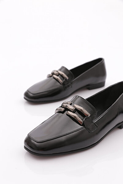 DGN Kadın Aksesuarlı Loafer Ayakkabı Siyah Rugan 8122678