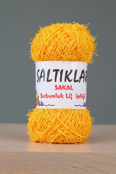 SALTIKLAR Premium Beard Soap Dispenser Loofah Yarn - 100Gram/85M Dark Yellow with Pouch and Soap Dispenser Lanyard