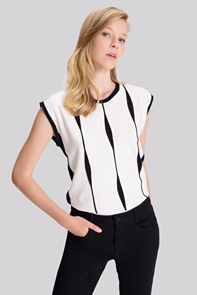 Naramaxx Desenli Kolsuz Triko Bluz