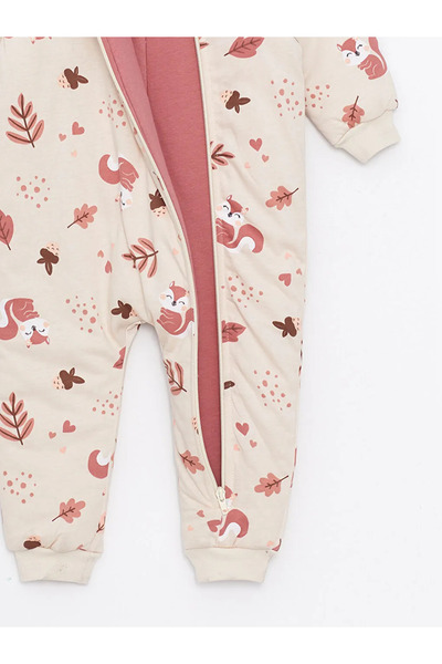 LC Waikiki LCW baby Bej Baskılı 2.5 Tog Elyaflı Kız Bebek Uyku Tulumu