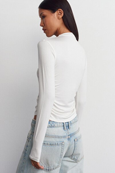 TENA Women's Ecru Long Sleeve Crew Neck Collar Gathered Blouse