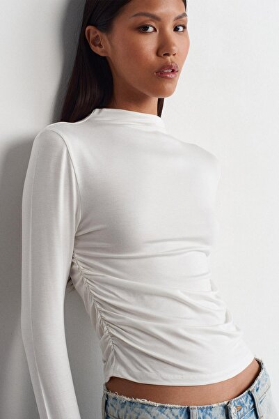 TENA Women's Ecru Long Sleeve Crew Neck Collar Gathered Blouse