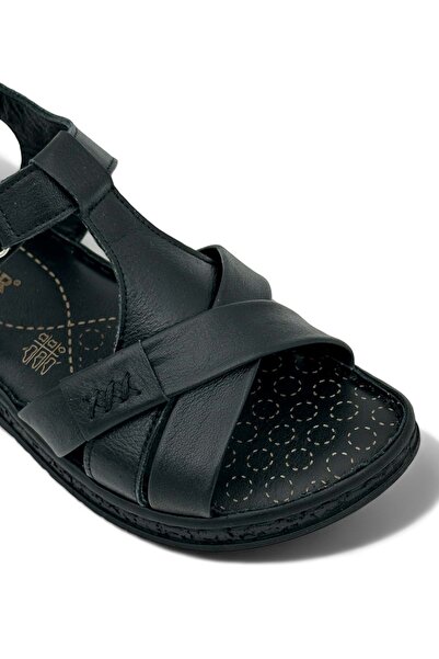 Voyager 9216 Women's Leather Sandals with Saddle