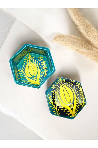 sharp&art Gold Tulip Hand Embroidered Ceramic Jewelry Box, 2 Different Models(Heart:10 Cm*5.5 cm)(Altigen:11.5 Cm*5.5 cm)