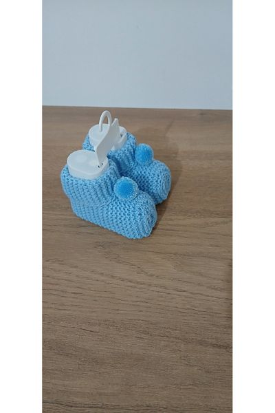 Necix's Knitwear Pompom Baby Booties