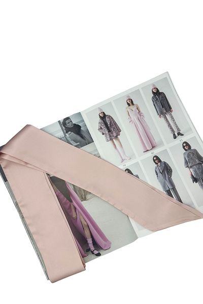 ICON SILK شريط شعر من الحرير الخالص (زهر الكرز)