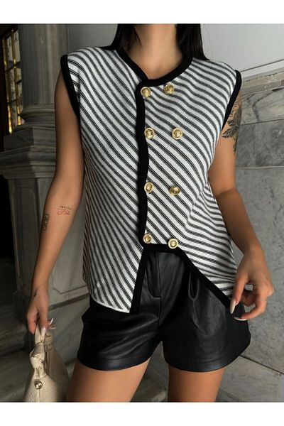 buqre's moda Striped Design Buttoned Knitwear Vest