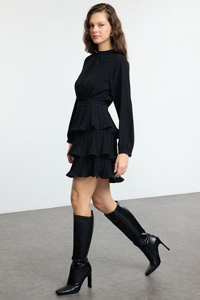 Trendyol Collection Μαύρο Μίνι Σκέιτερ φόρεμα με γιακά με πλισέ - Twoaw25el00253