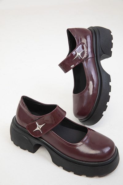 SOHO Damen-Freizeitschuhe aus Lackleder in Burgunderrot – 19809