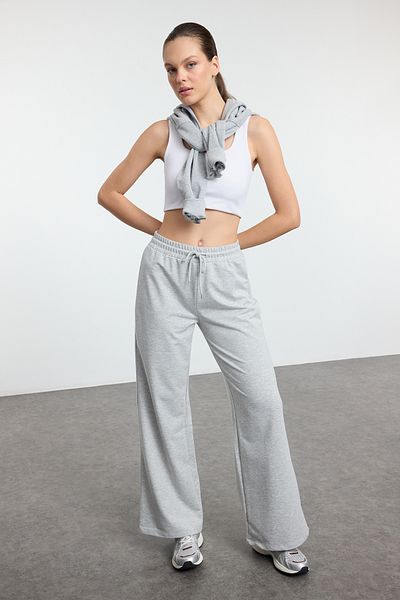 Trendyol Collection Széles szárú szürke vékony kötött sport melegítőnadrág - TWOAW22EA0053