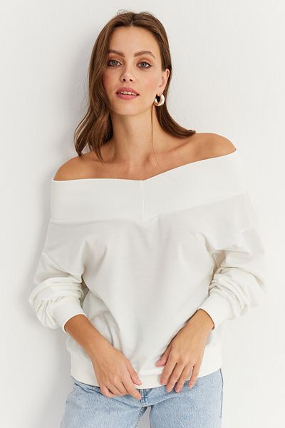 Cool & Sexy Ecru Women's Sweatshirt - Short, Tf16 Model