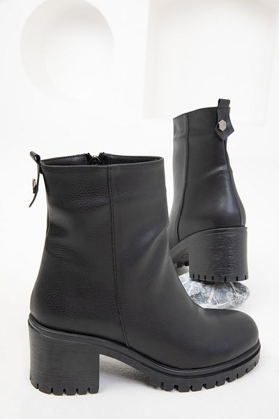 SOHO Schwarze Damenstiefel - Modell 19834 Bootie