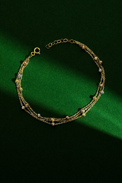 Fiyonk Kuyumculuk 14 Ayar Altın Üç Sıralı Dorika Toplu Zincir Bileklik – Işıltının Katman Katman Anlam Bulduğu Anlar