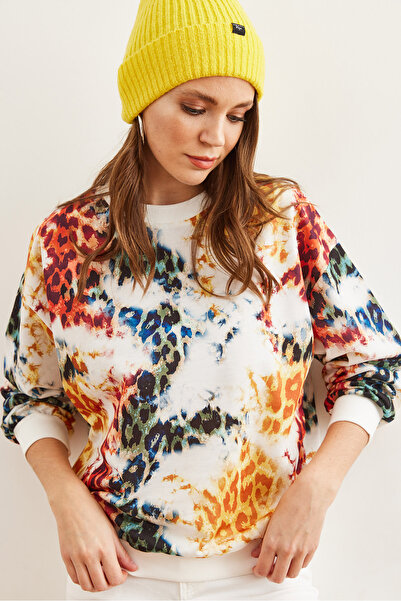 Olalook Kadın Beyaz Leopar Basic Yumuşak Dokulu Salaş Sweatshirt SWT-19000457