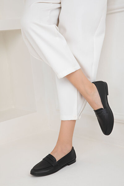 SOHO Model černých dámských balerín z roku 19866