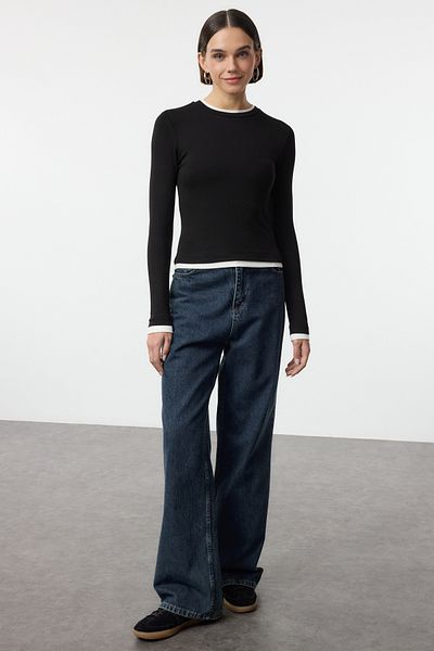 Trendyol Collection Ελαστική μπλούζα βισκόζης - Μαύρο έγχρωμο μπλοκ, εφαρμοστό σώμα TWOAW25BZ00114