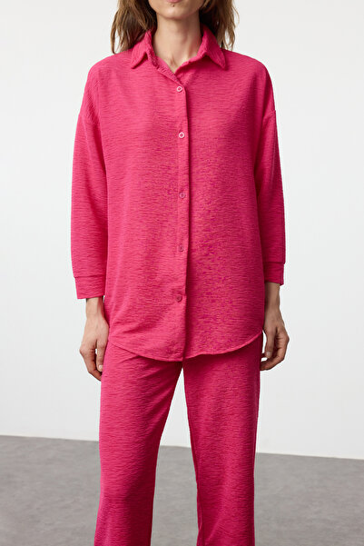 Trendyol Collection Fukszia kötött ing és nadrág szett – laza szabású TWOAW25AU00114