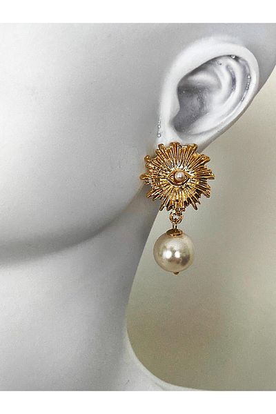 ı feel free more then ever that moment Special Design White Pearl Dangle Eye Earrings
