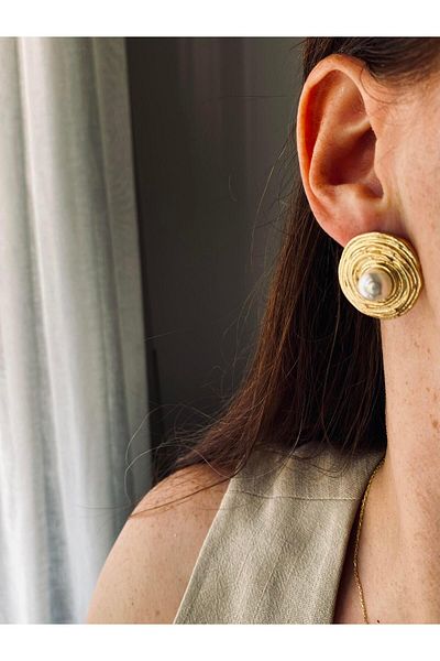ı feel free more then ever that moment Vintage Earrings with Steel Pearls