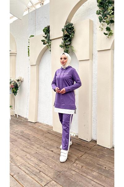 Bwest Hooded Sweat Pants and Hijab Tracksuit Set - Text Printed and Garni Detailed, Short - 03080.207